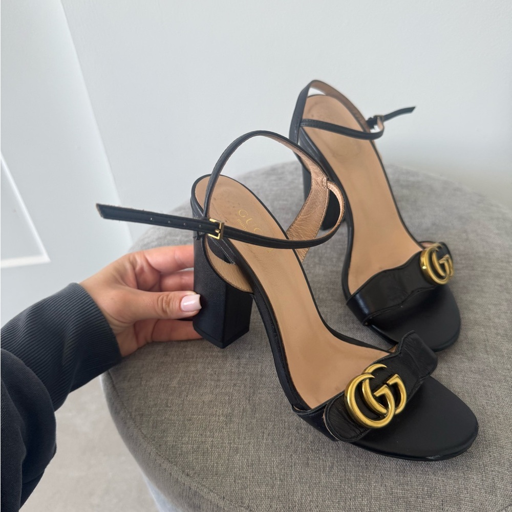 Gucci Black Leather Slingback Heels with Gold Double-G - Picture 4 of 4